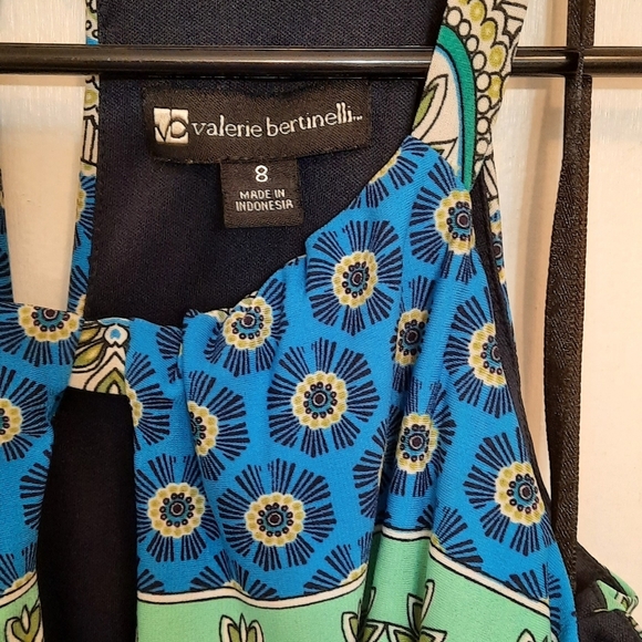 Clothes - Picture 10 of 15